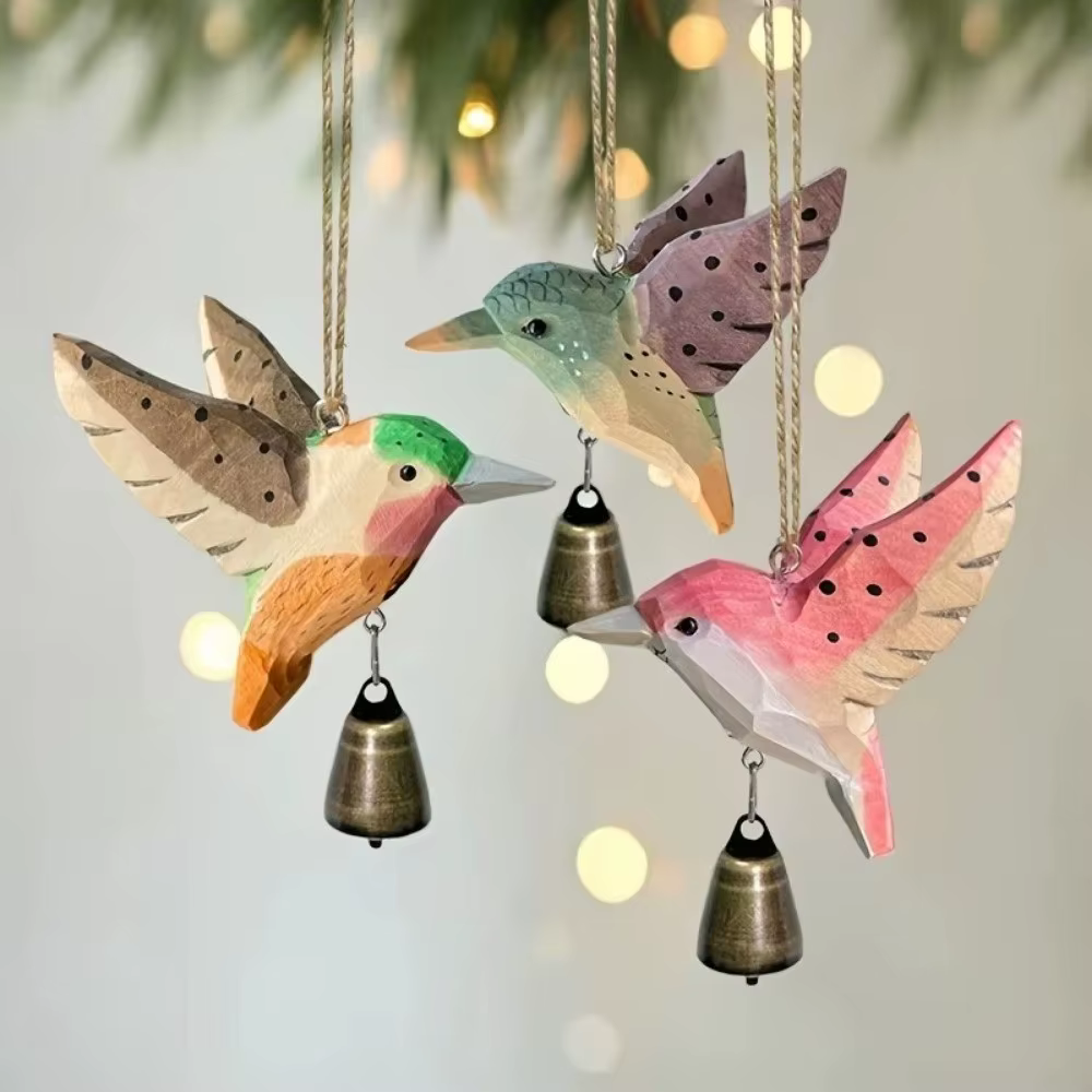 Figurine d'oiseau colibri sculptée à la main en bois avec clochette