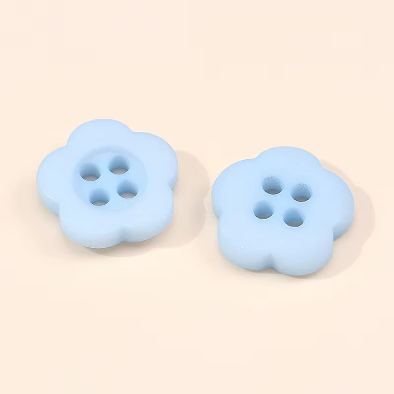 20 pièces/sac créatif fleur de prunier en forme de quatre yeux bouton coloré bricolage couleur bonbon Mini