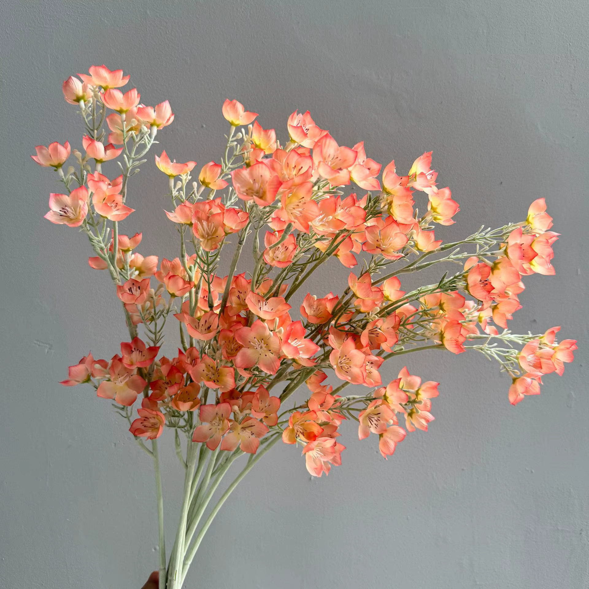Lot de 6 fleurs artificielles en soie