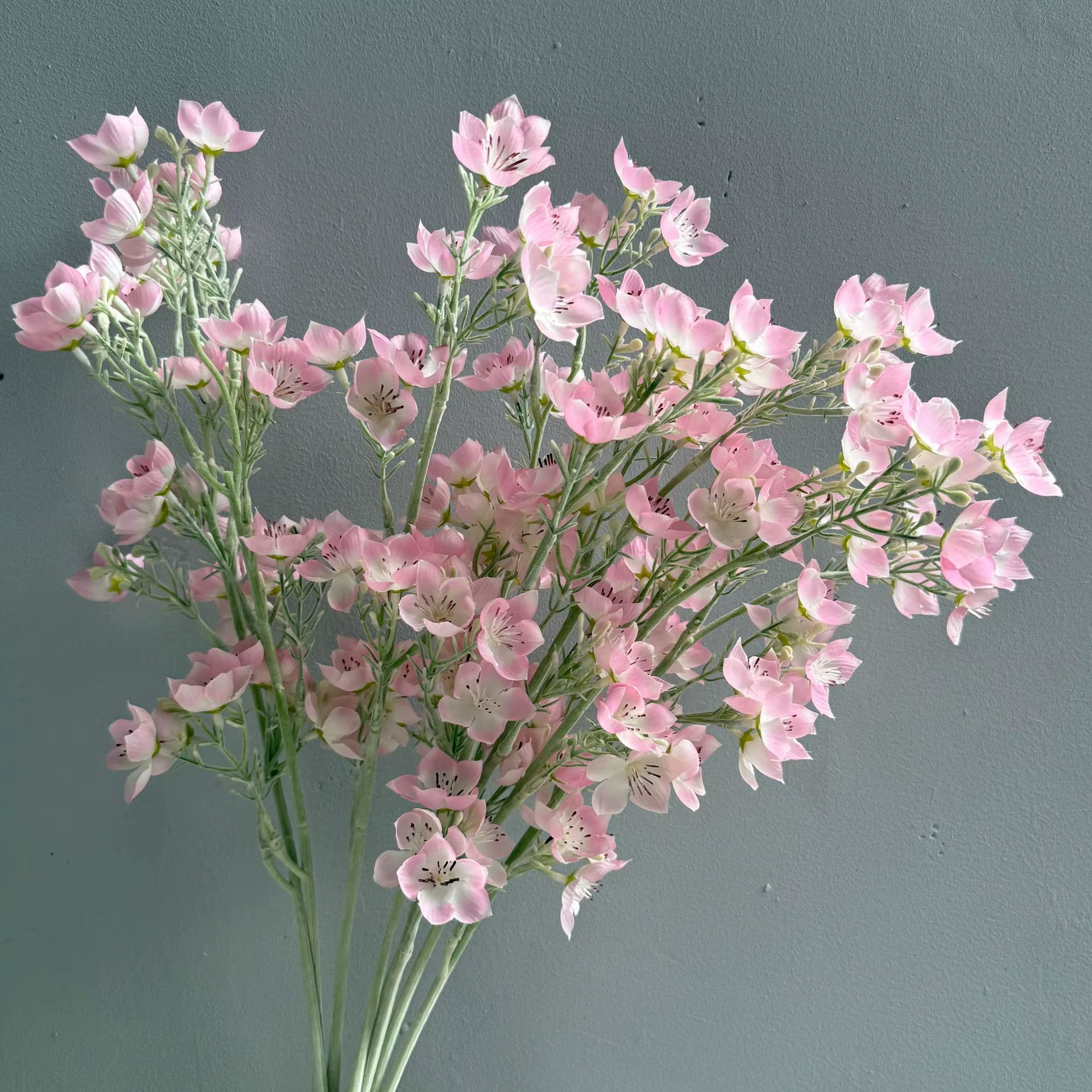 Lot de 6 fleurs artificielles en soie