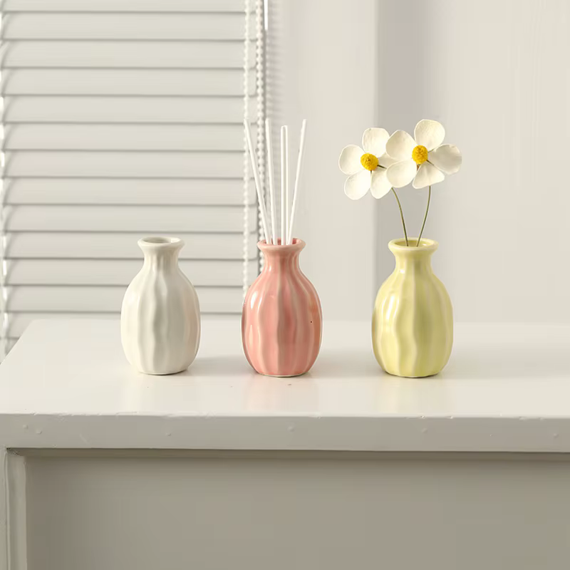 Mini vase à fleurs en céramique