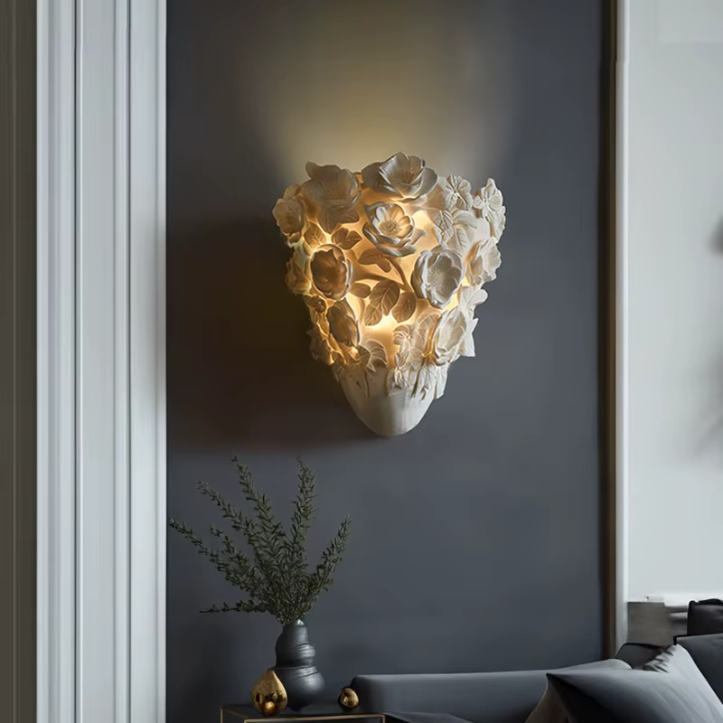 Applique Murale Fleur Sculptée Créative, Style Français Luxe Léger, Design Haut de Gamme pour Salon, Décoration de Chambre, Style Crème, Éclairage Rétro pour Villa