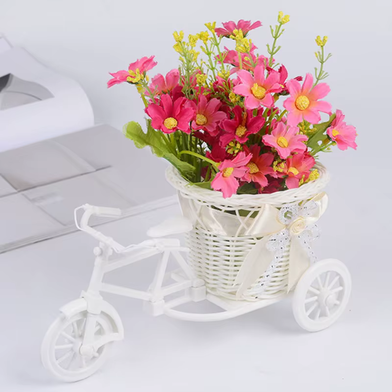 Vase à Fleurs en Rotin