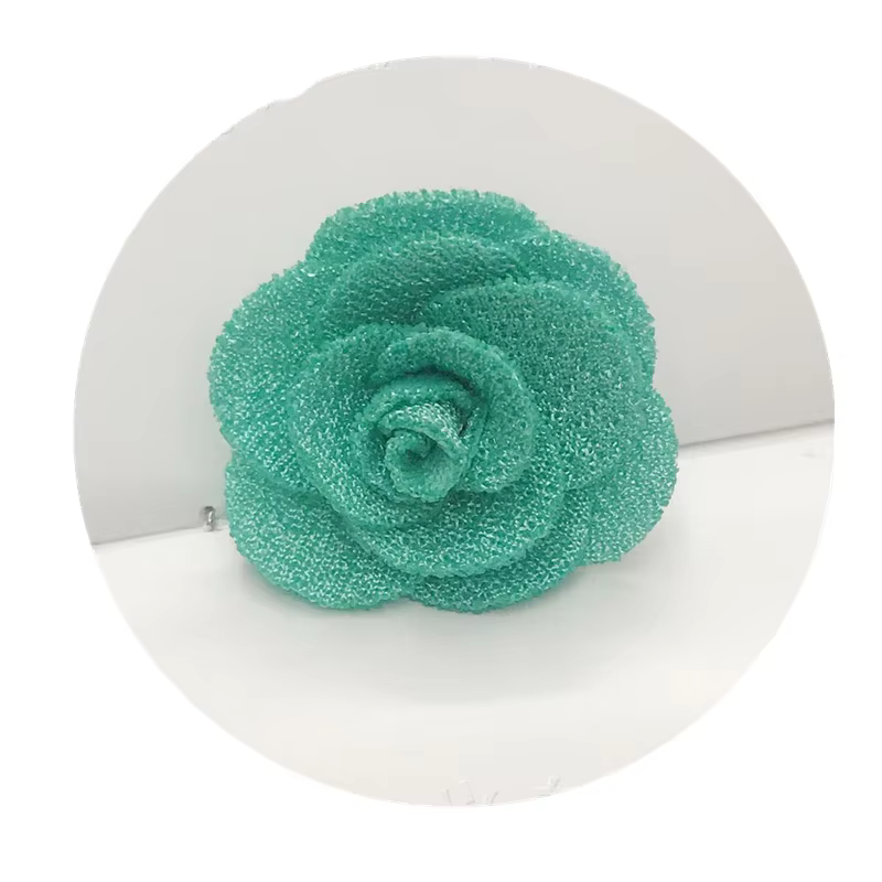 Petite fleur tridimensionnelle faite à la main de 2.5CM