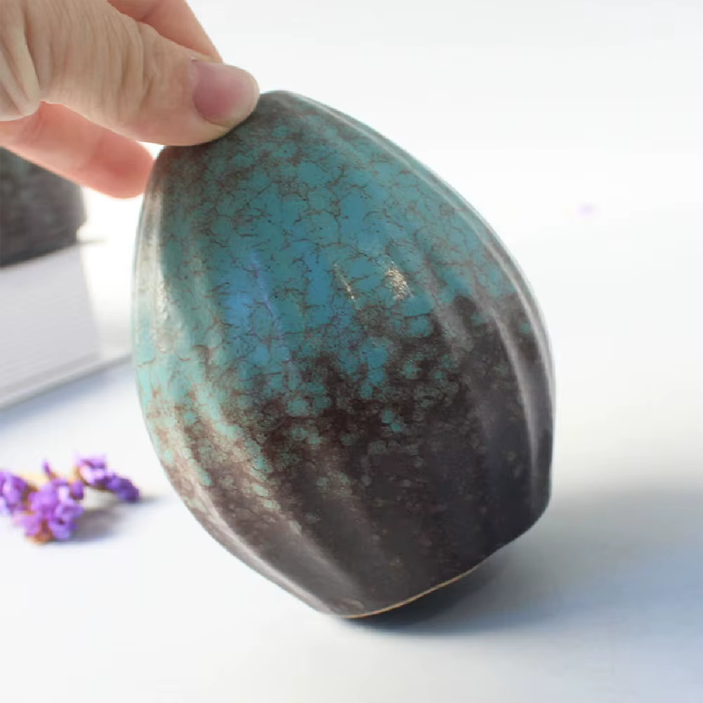 Petit Vase à fleurs en céramique