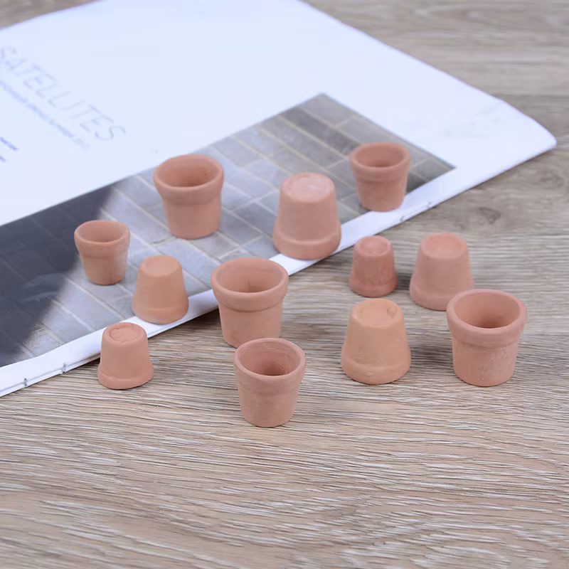 [F] 12 pots de fleurs miniatures pour maison de poupée 1:12