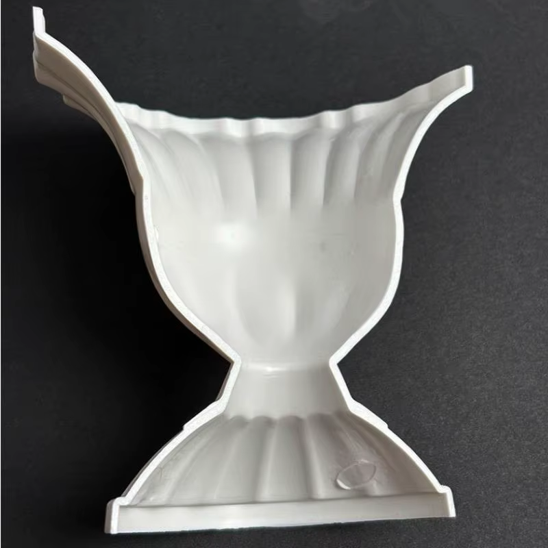 Vase mural demi-cercle blanc pour arrangement floral