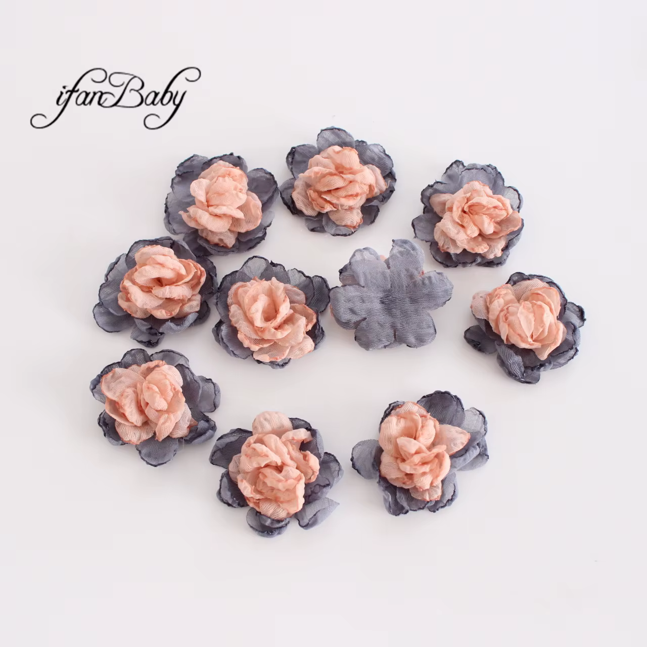 Décorations florales en mousseline de soie