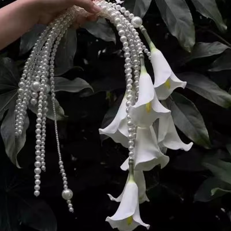 Simulation de lys Calla Arum blanc