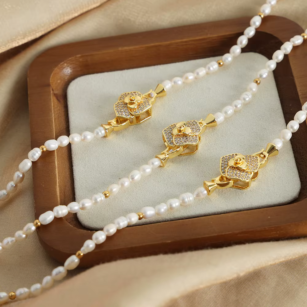 Nivora-Collier de Perles d'Eau Douce Élégant pour Femme, Pendentif Fleur de Cuivre, Strass, Tour de Cou, Bijoux de Fiançailles de Mariage