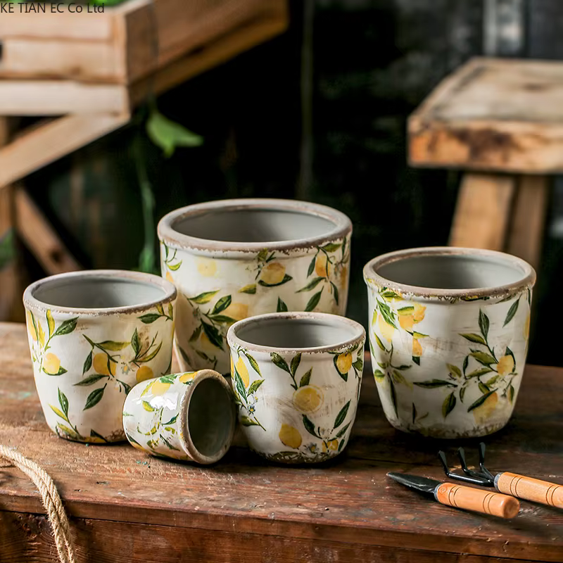 Pots à fleurs en céramique vintage nordiques
