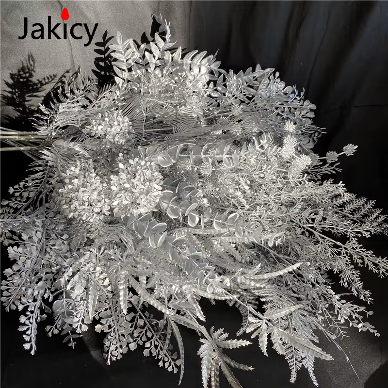 Série argent fleurs feuilles scène de mariage fête rangée
