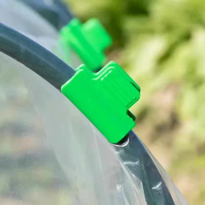 Serre-tuyaux de tunnel de jardin verts