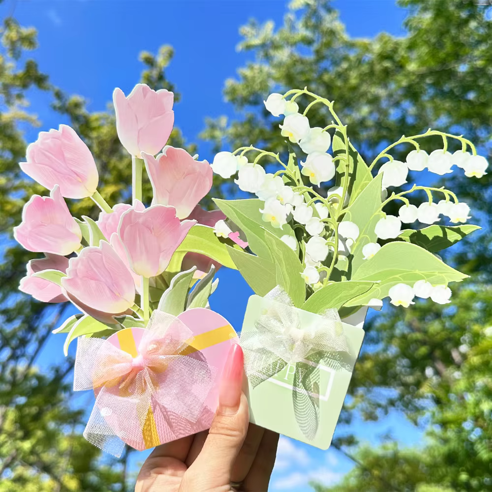 Carte 3D Fleurs Épanouies Exquises – Carte Message en Forme de Bouquet