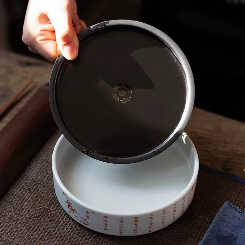 Porte-Pot avec couvercle en étain