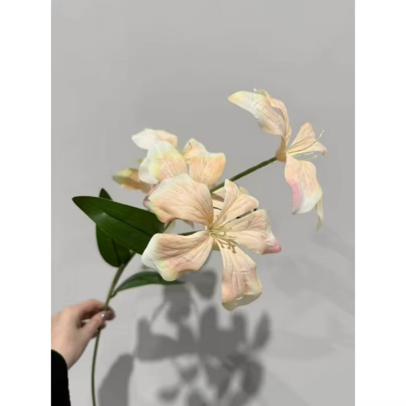 1 pièce de fleurs artificielles en soie