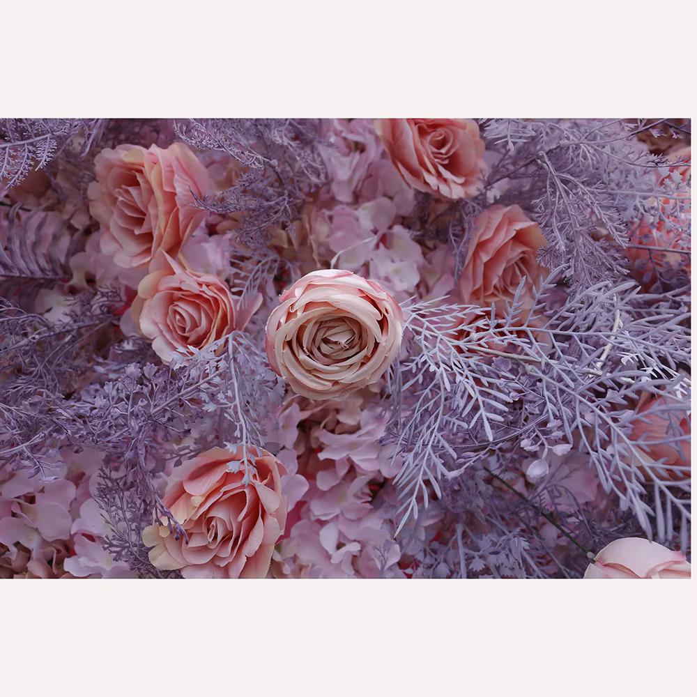 Panneau mural de fleurs artificielles roses et violettes