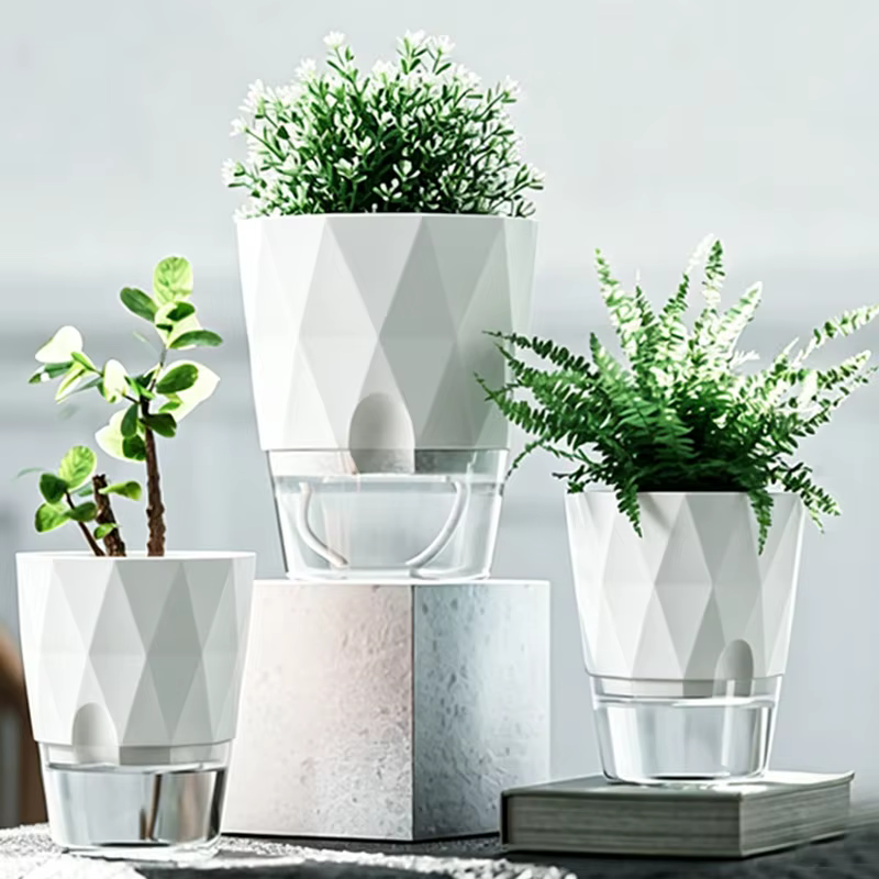 Pot de fleurs auto-arrosant Diamond