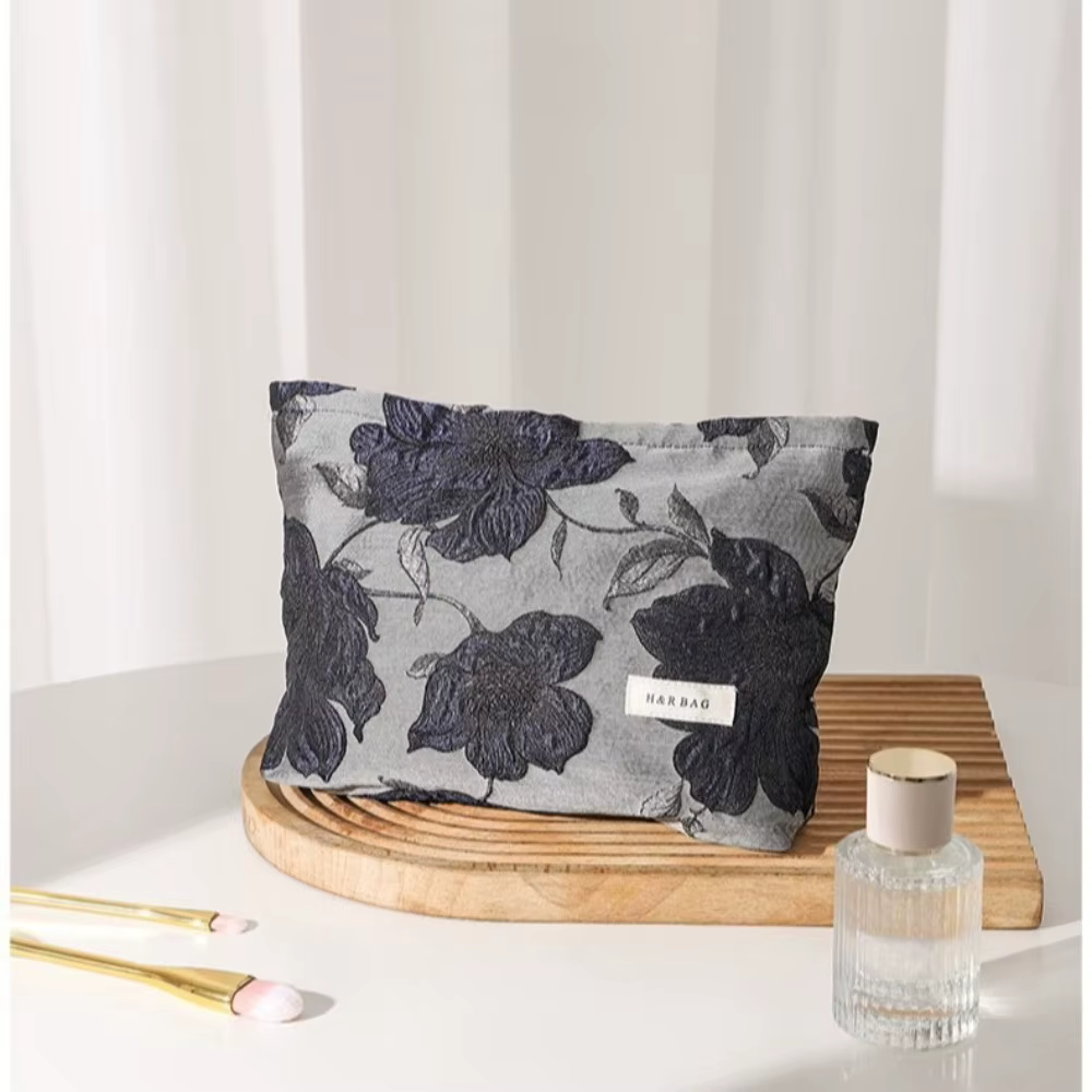 Nouveau sac cosmétique coréen de broderie florale