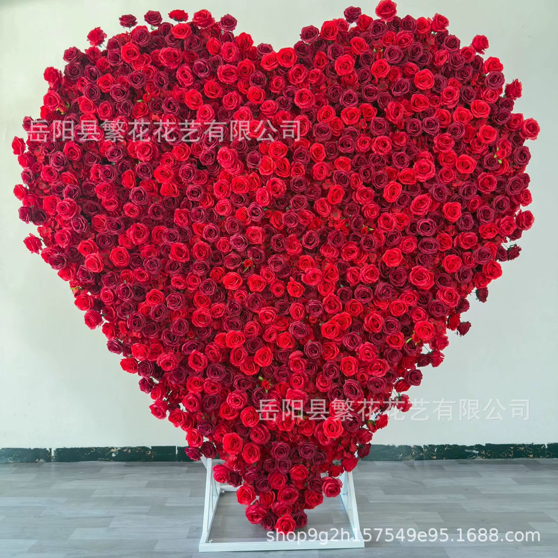 Support floral mural de 2M en tissu