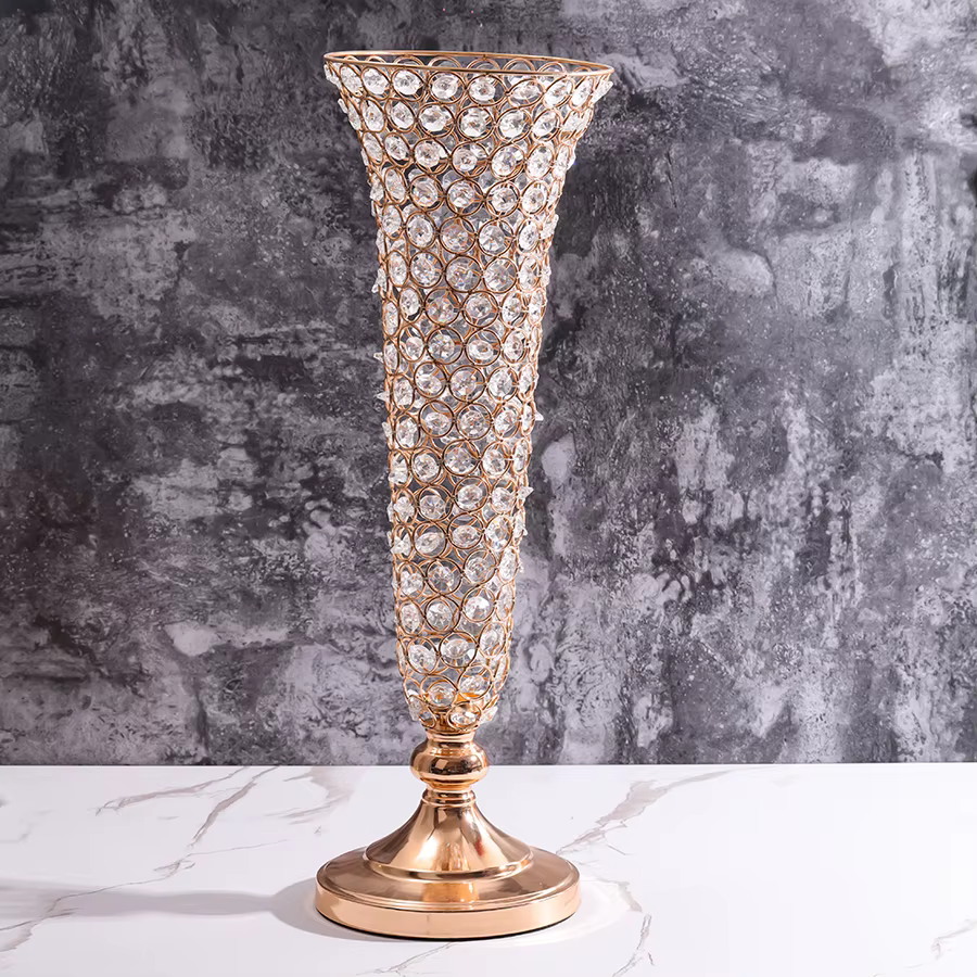 Vase à fleurs en cristal doré