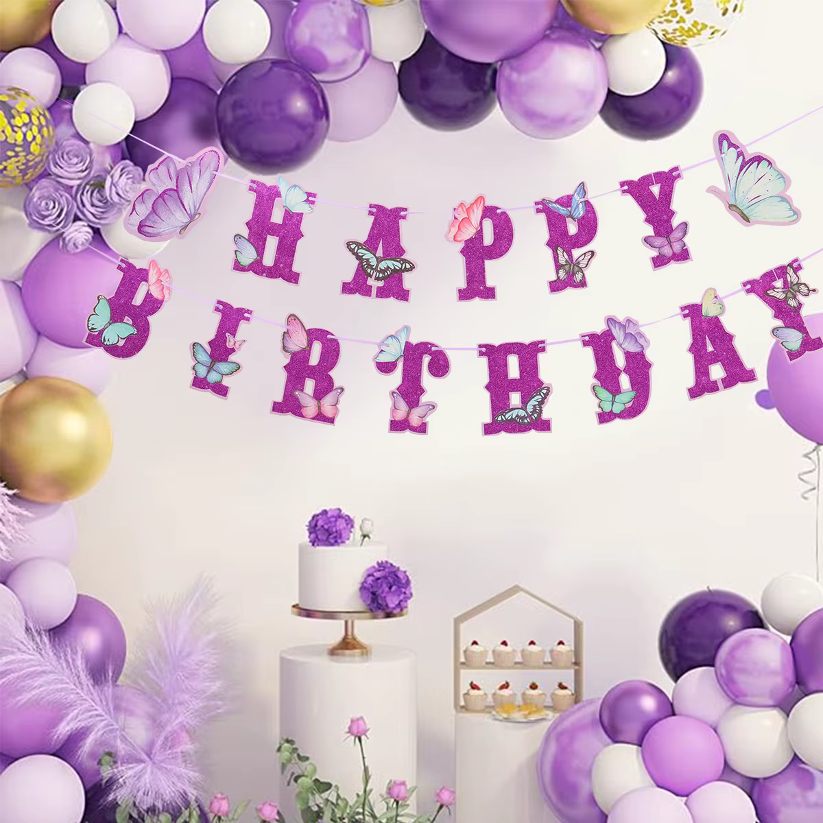 Bannière rose Joyeux Anniversaire avec guirlandes suspendues en forme de papillons dansants, décorations de fête pour le 1er anniversaire de princesse