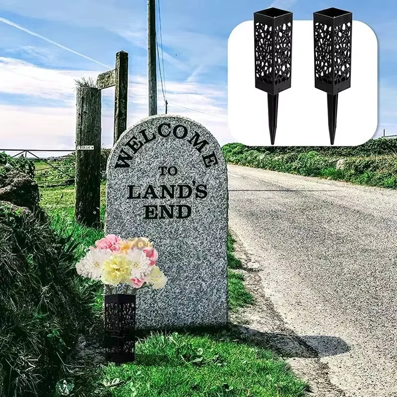 Vases de cimetière commémoratifs avec piquet