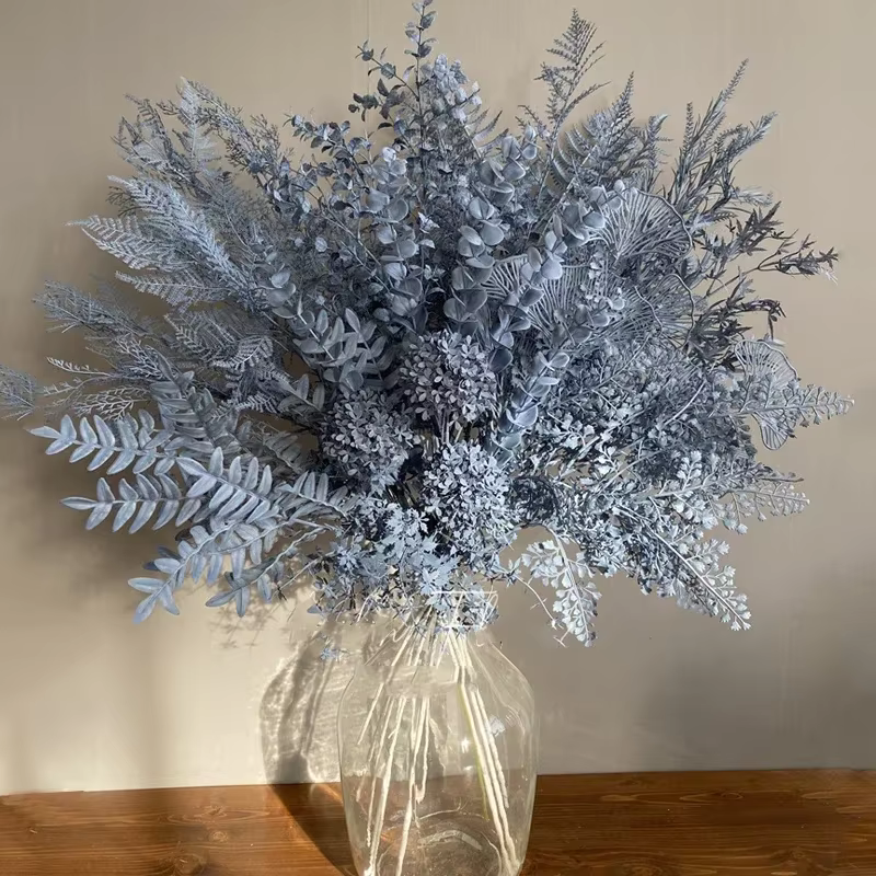 Plantes artificielles de cuir chevelu d'eucalyptus bleu brume