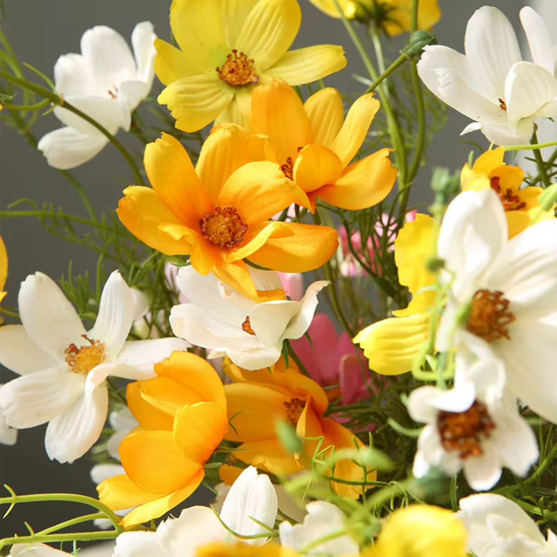12 pièces de fleurs artificielles en soie de simulation de coreopsis