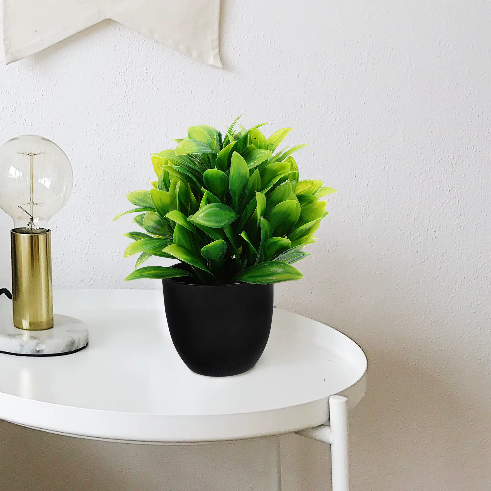 4 plantes artificielles exquises en pot