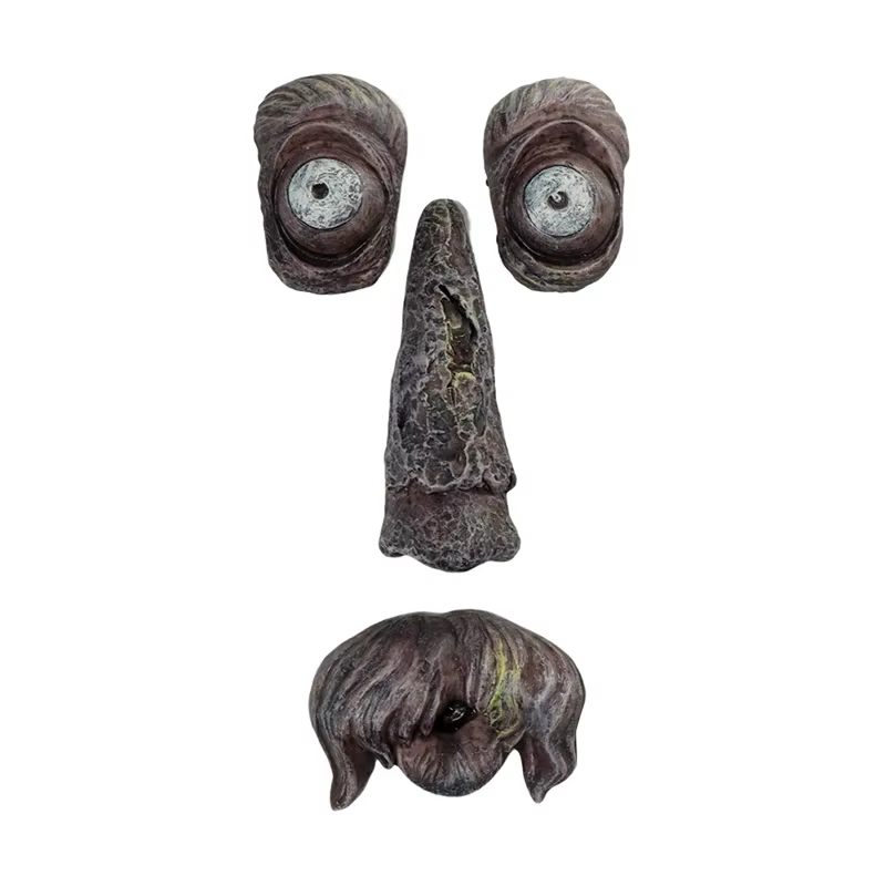 Vieil homme arbre Hugger jardin Peeker cour Art extérieur