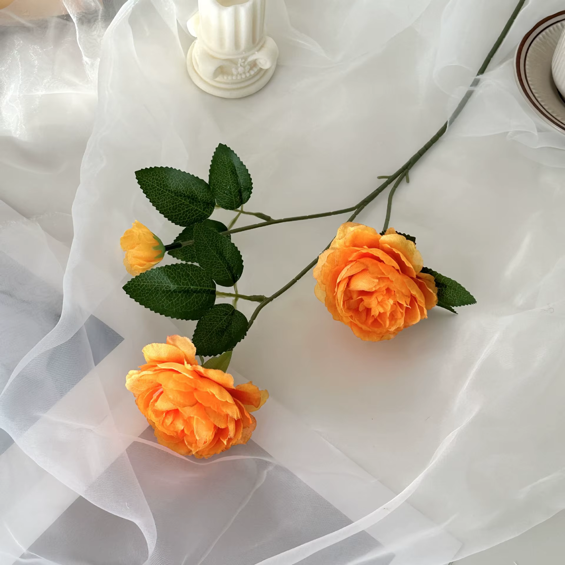 Fleurs de soie de pivoine à trois têtes