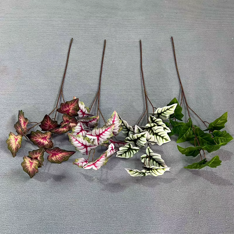 10 pièces de feuilles artificielles en plastique à 3 branches en forme de fer à cheval