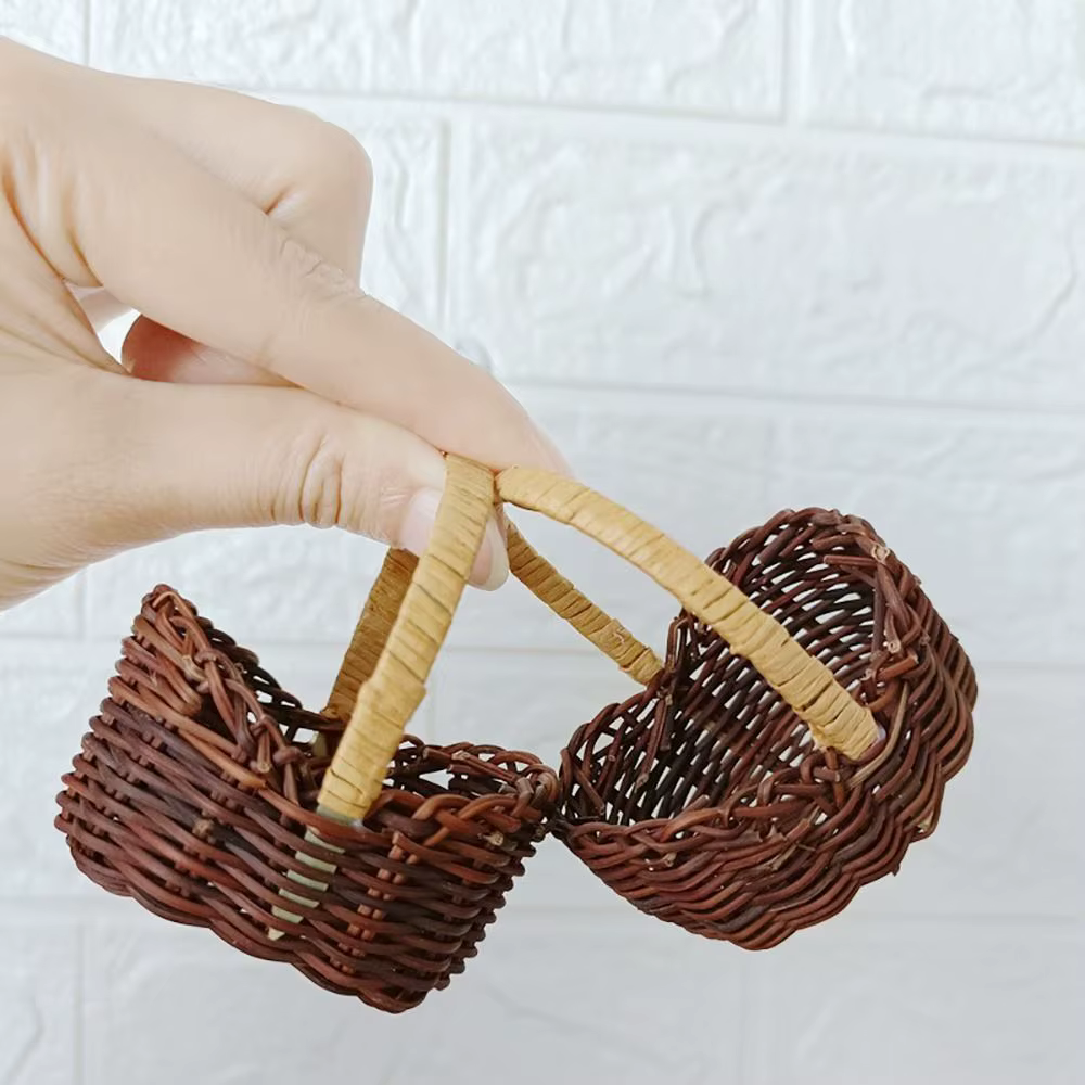 Mini paniers à fleurs tressés avec poignée
