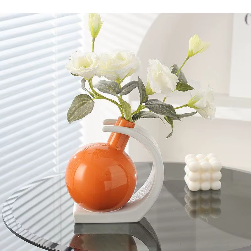Vase en céramique inclinable