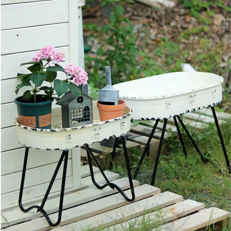 Support de fleurs en fer Vintage