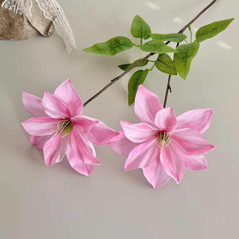 Fleurs artificielles de clématites de 70 cm pour mariage