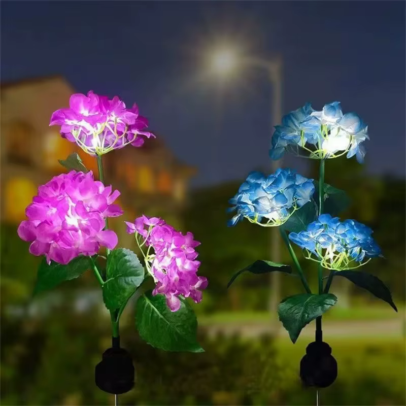 Lampe solaire à 3 têtes en forme d'hortensia pour pelouse