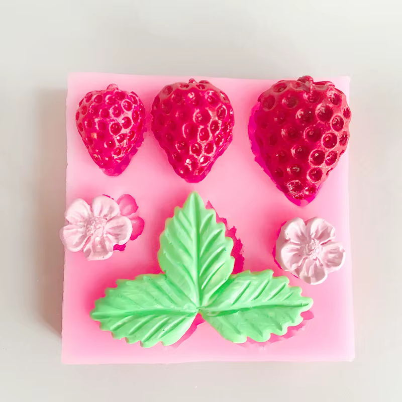 Moule en silicone en forme de feuille de fraise