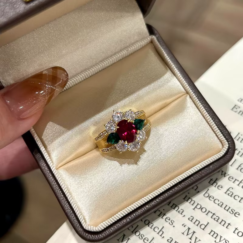 Bagues en pierre précieuse rouge et verte pour femmes, style élégant et léger, magnifique, haut de gamme, digne, bijoux cadeau de mariage