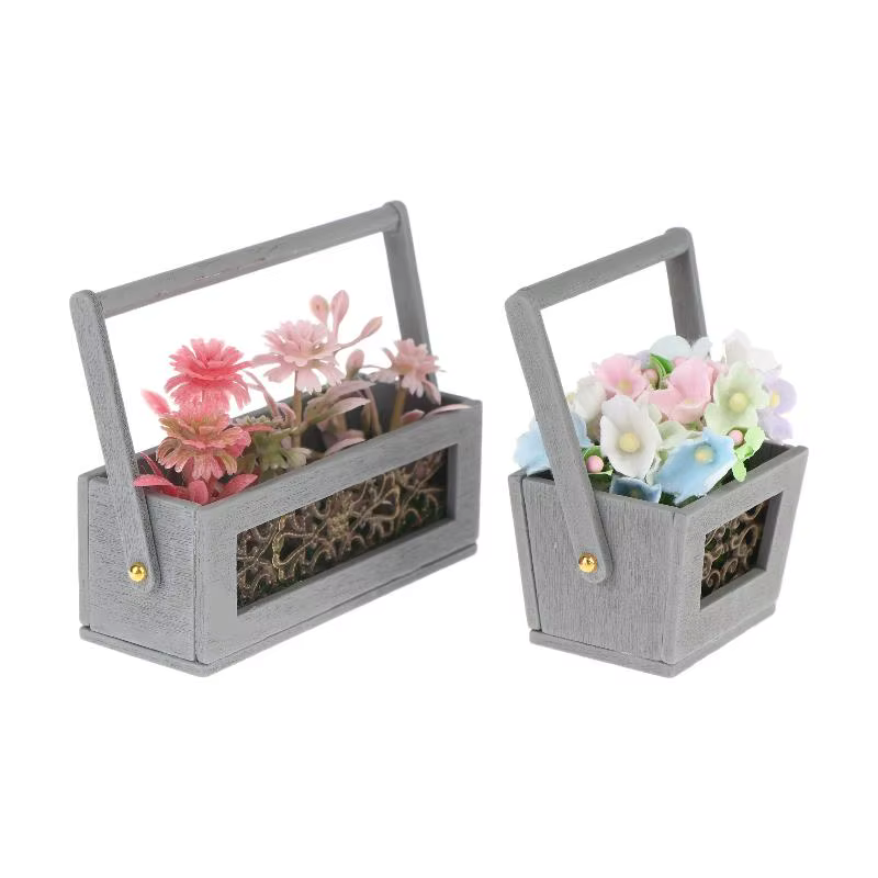 Panier de fleurs miniature
