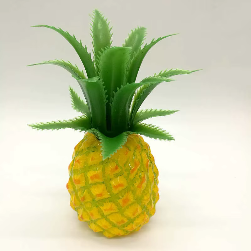 Simulation d'ananas artificiel en plastique