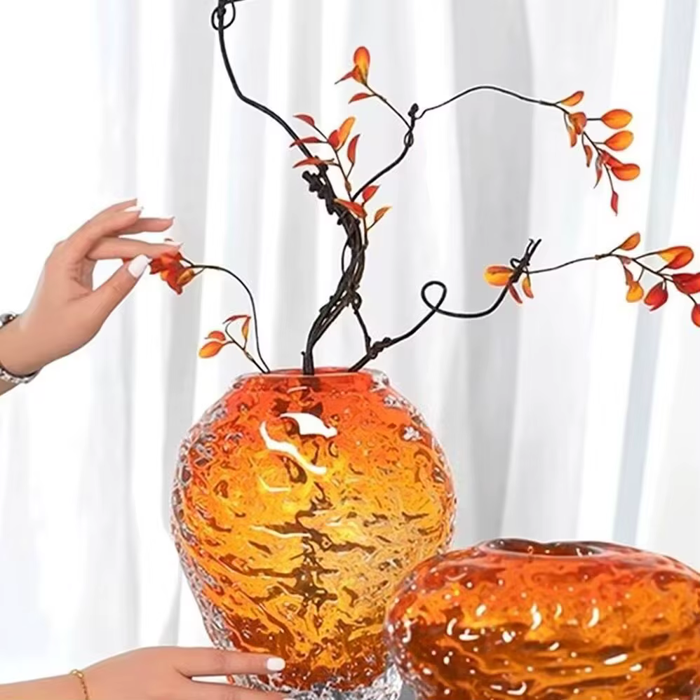 Vase en verre moderne, Arrangement de fleurs
