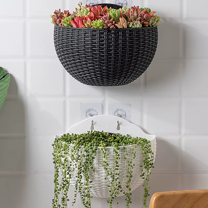 Pot de fleur mural en plastique exquis