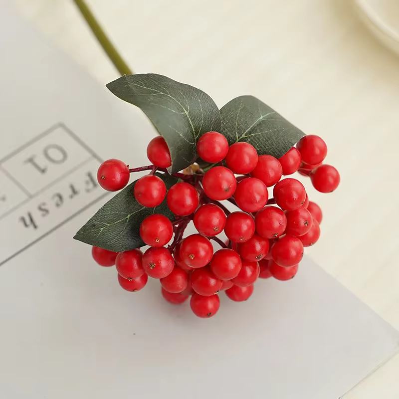 Petit bouquet de fruits artificiels