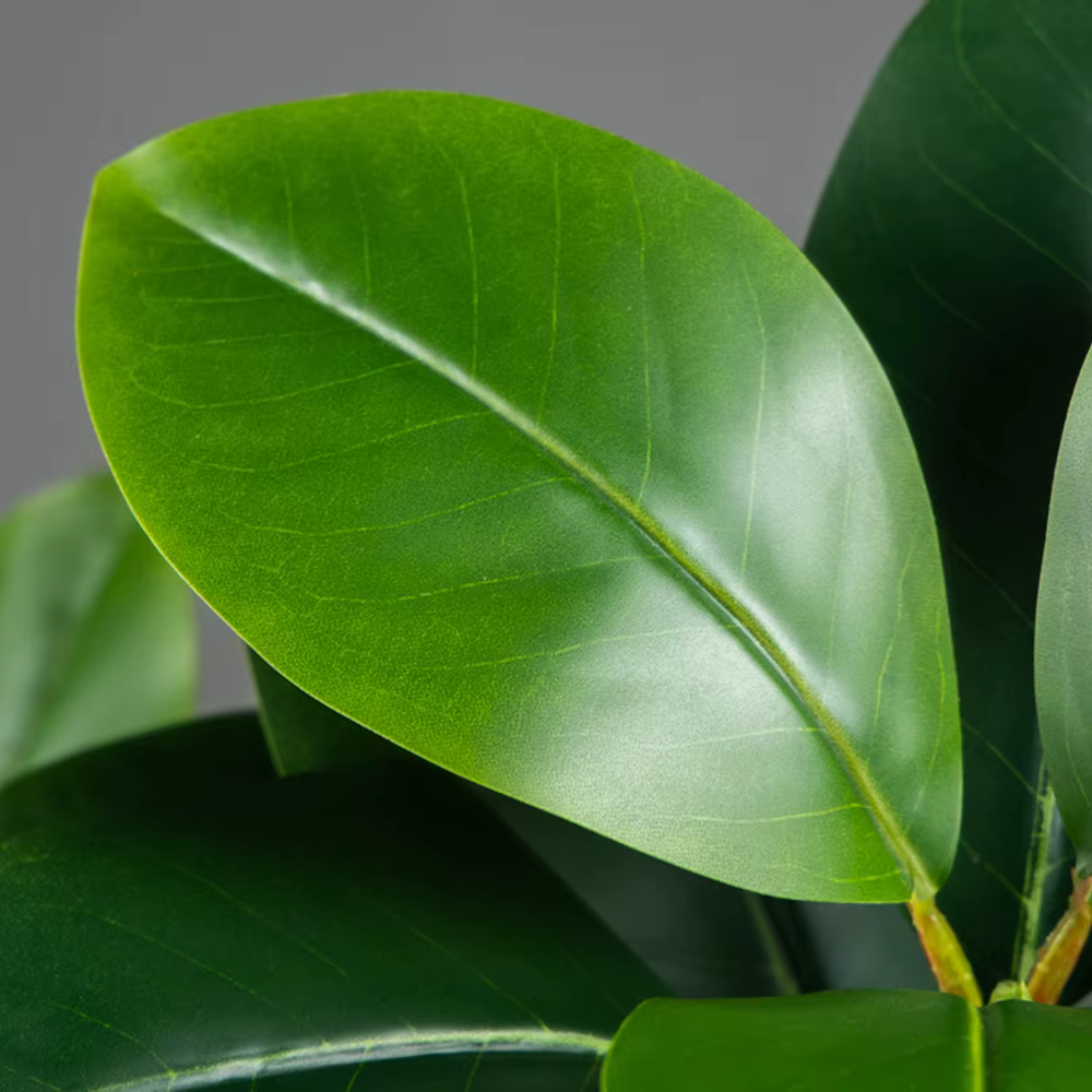 Grand arbre artificiel de type banyan