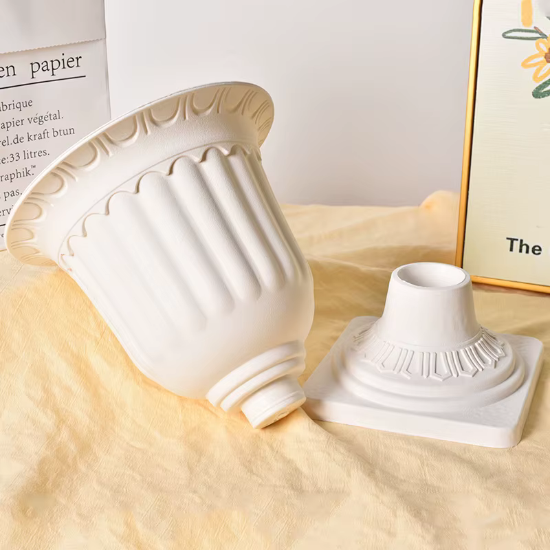 Vases en plastique simples pour plantes
