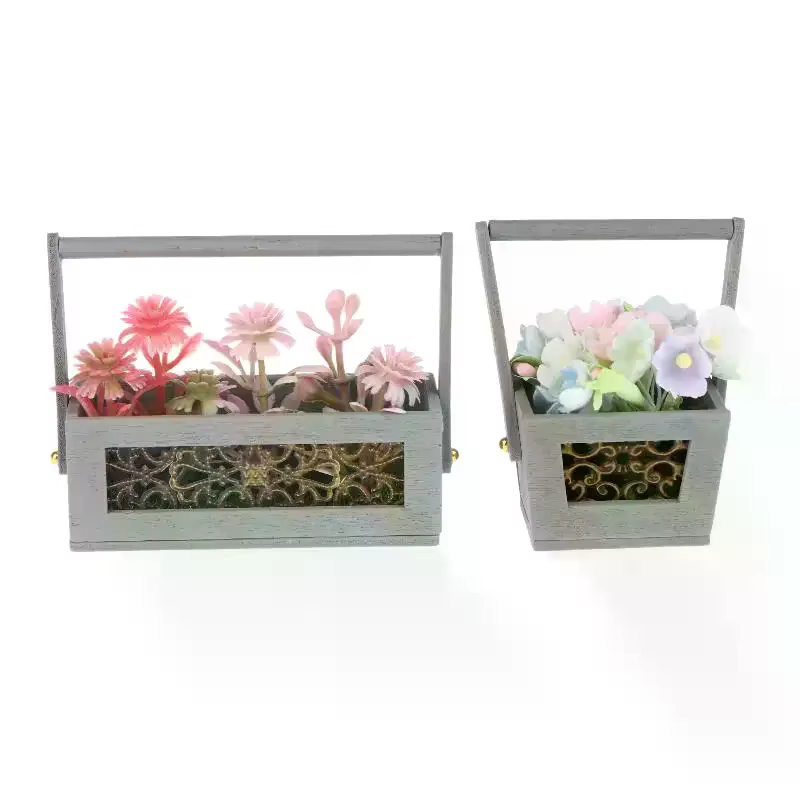 Panier de fleurs miniature exquis avec fleurs artificielles
