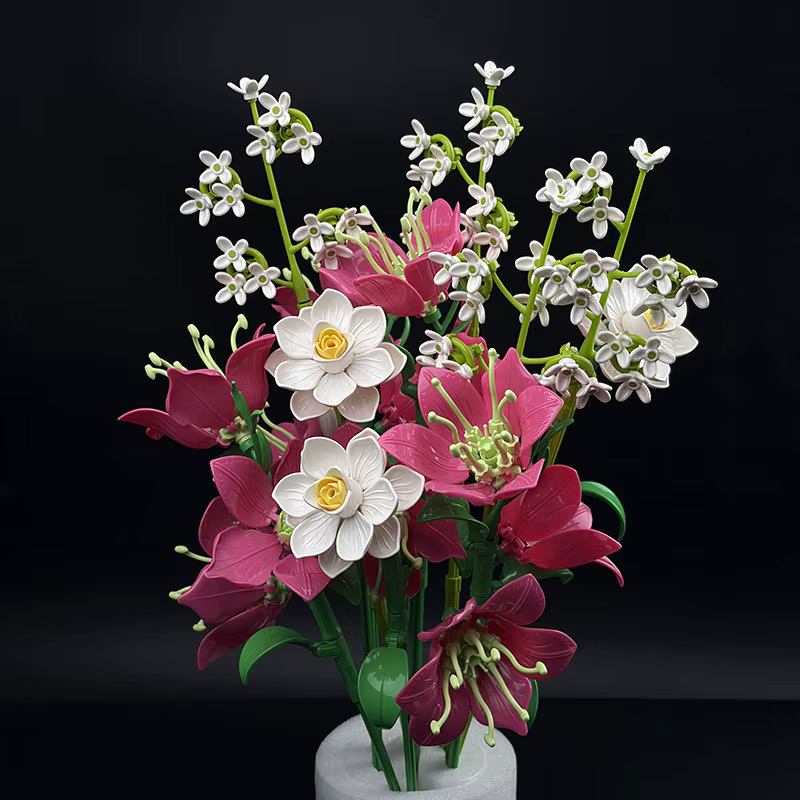 Bouquet de fleurs artificielles violets en blocs de construction