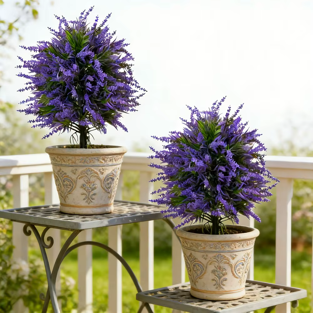 2 pièces d'arbres de lavande bleu-violet avec piquets de fixation au sol pour décors de mariage